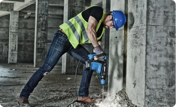 What should be paid attention to when using power tools
